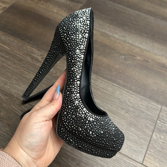 ALDO- Bedazzled platform pumps. Millennial edition! - Picture 2 of 5